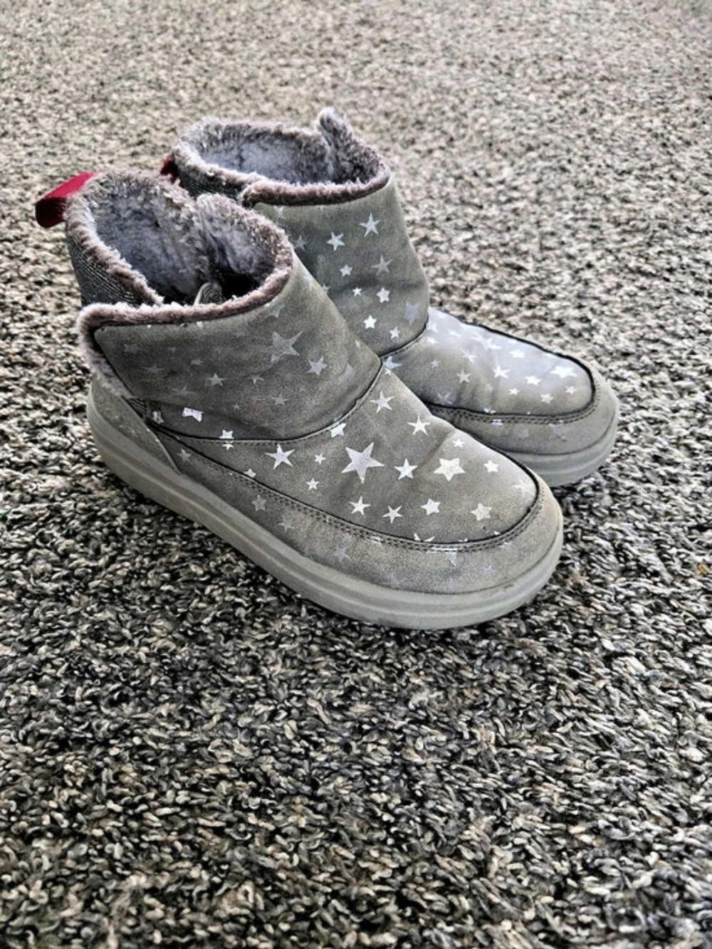 Hey Dude Girls Star Print Winter Boots Size 4 Youth Gray Pink